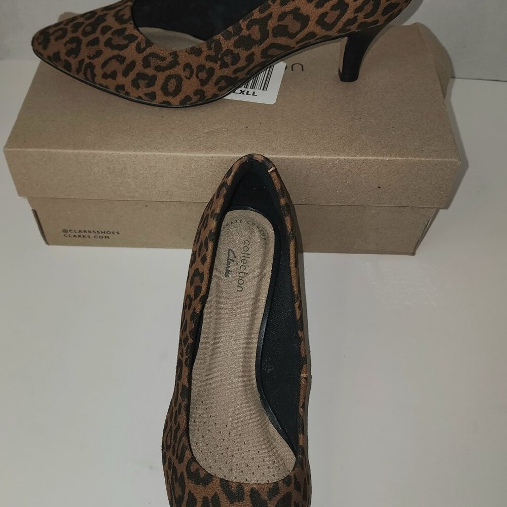 Clarks Collections 6 Wide Women's Leather Pumps Leopard Print Linvale Jerica NIB - Picture 2 of 10
